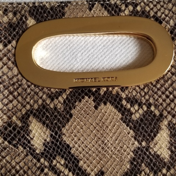 RARE Michael KORS PYTHON Clutch - Picture 3 of 3